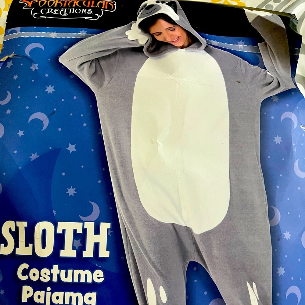 ADORABLE SLOTH PAJAMA COSTUME
